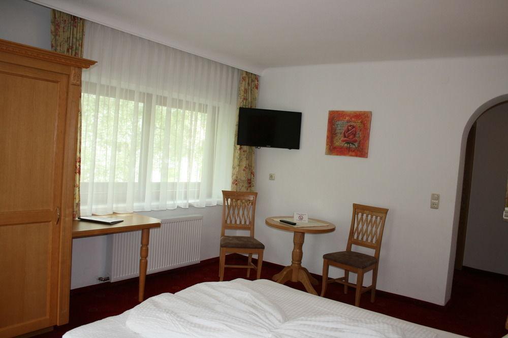 Pension Birkenhof Майрхофен Экстерьер фото