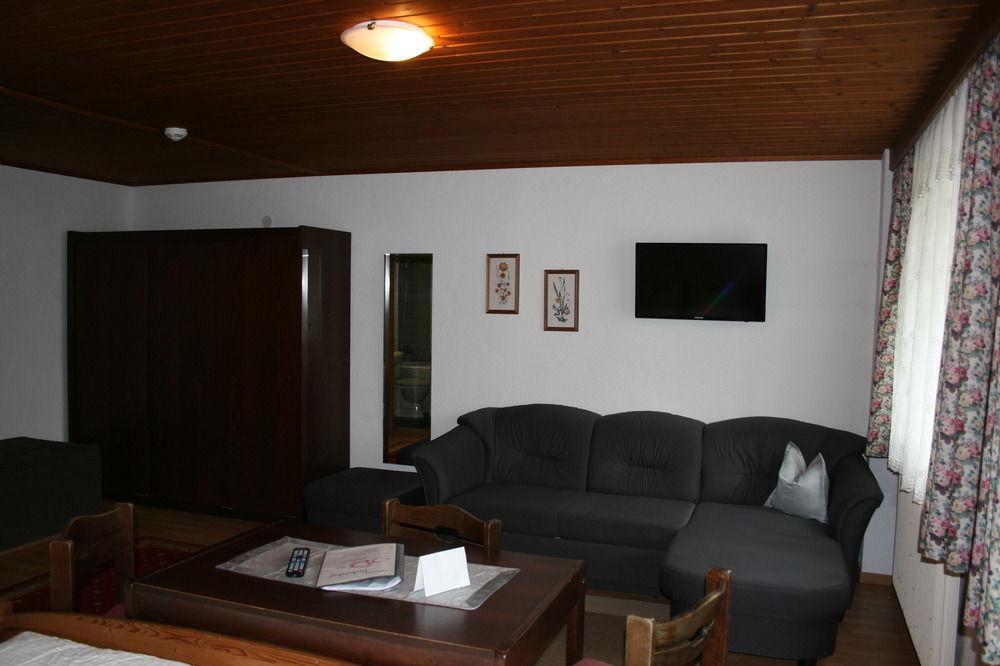 Pension Birkenhof Майрхофен Экстерьер фото