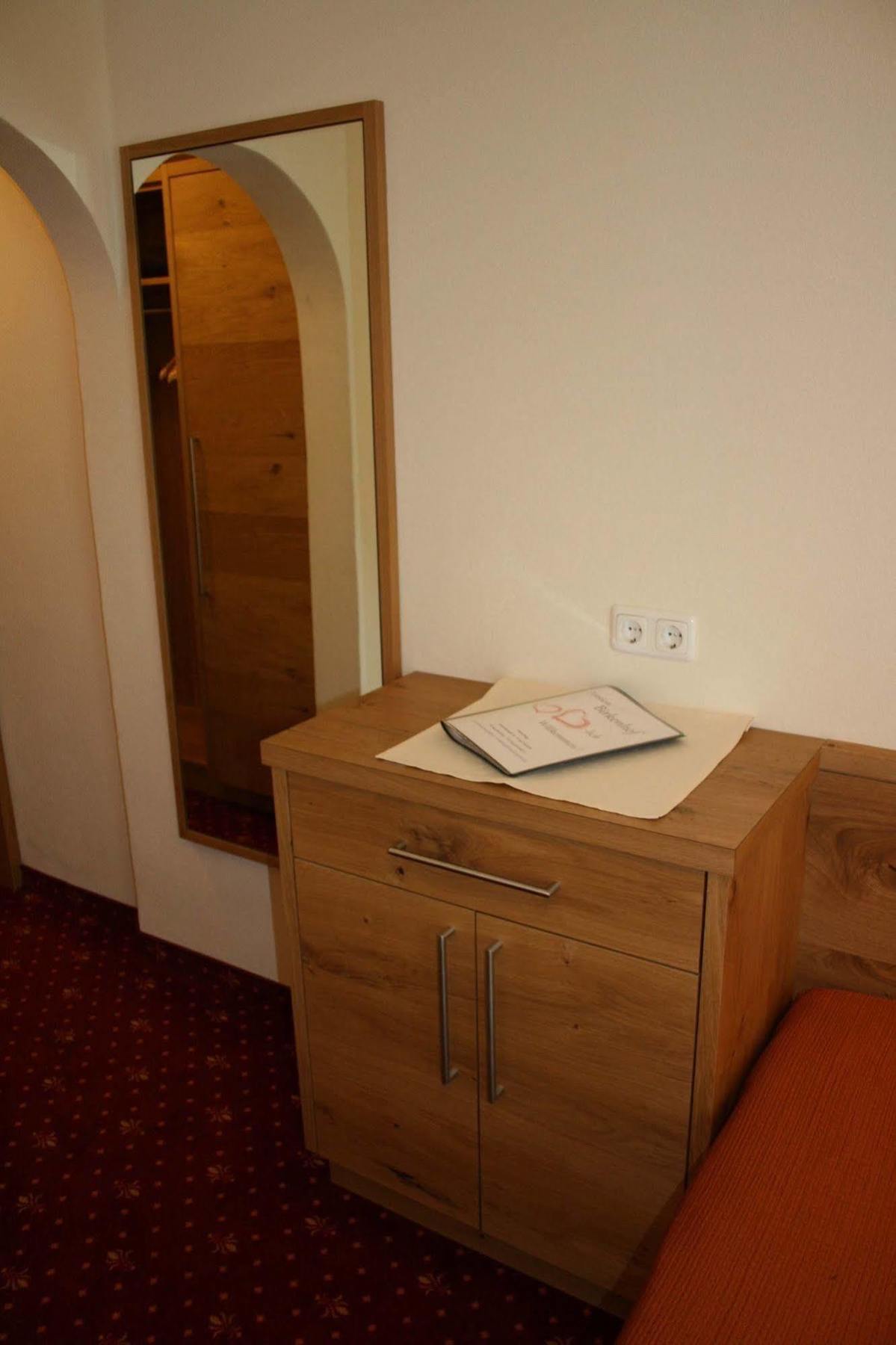 Pension Birkenhof Майрхофен Экстерьер фото