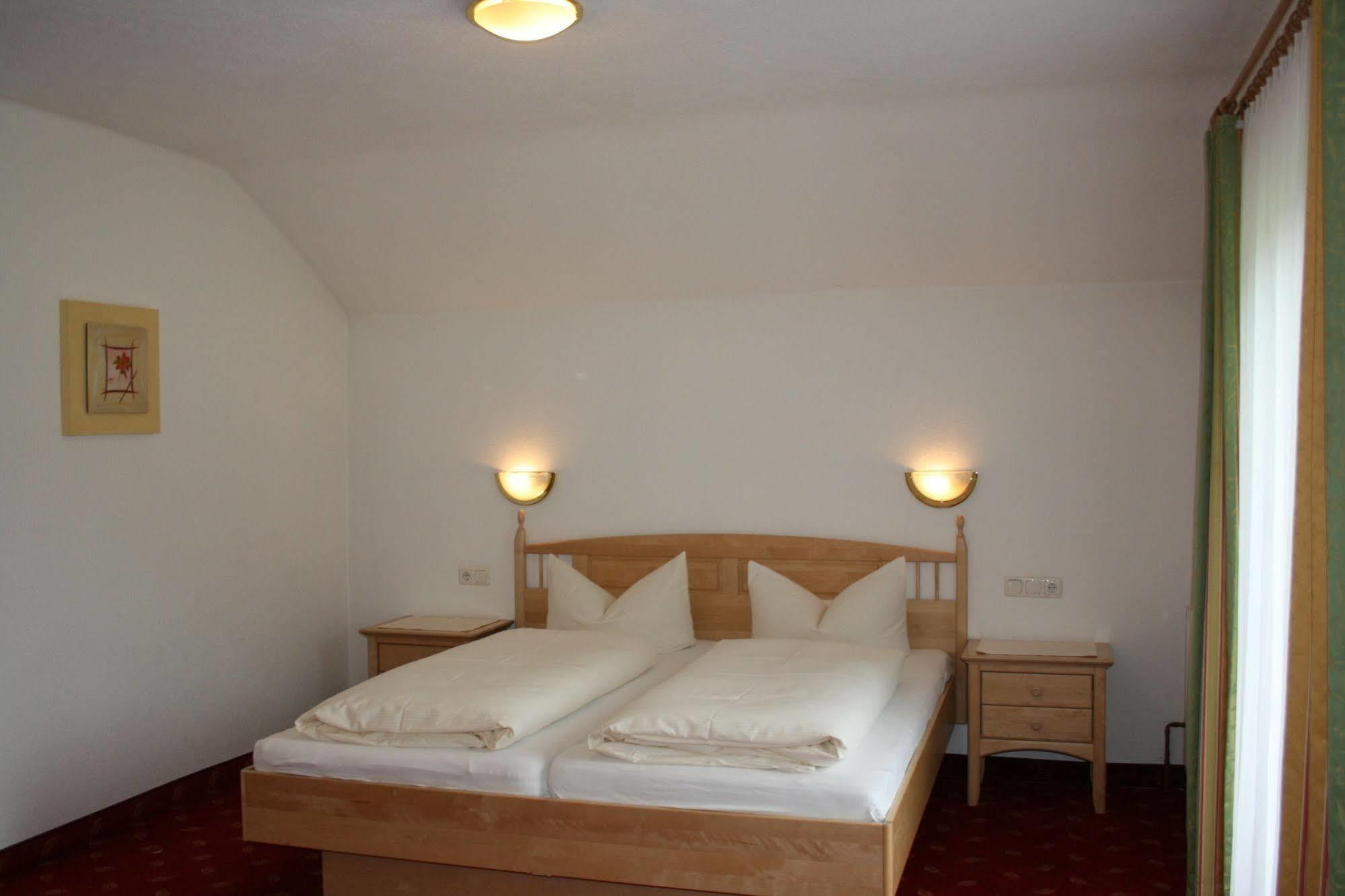 Pension Birkenhof Майрхофен Экстерьер фото